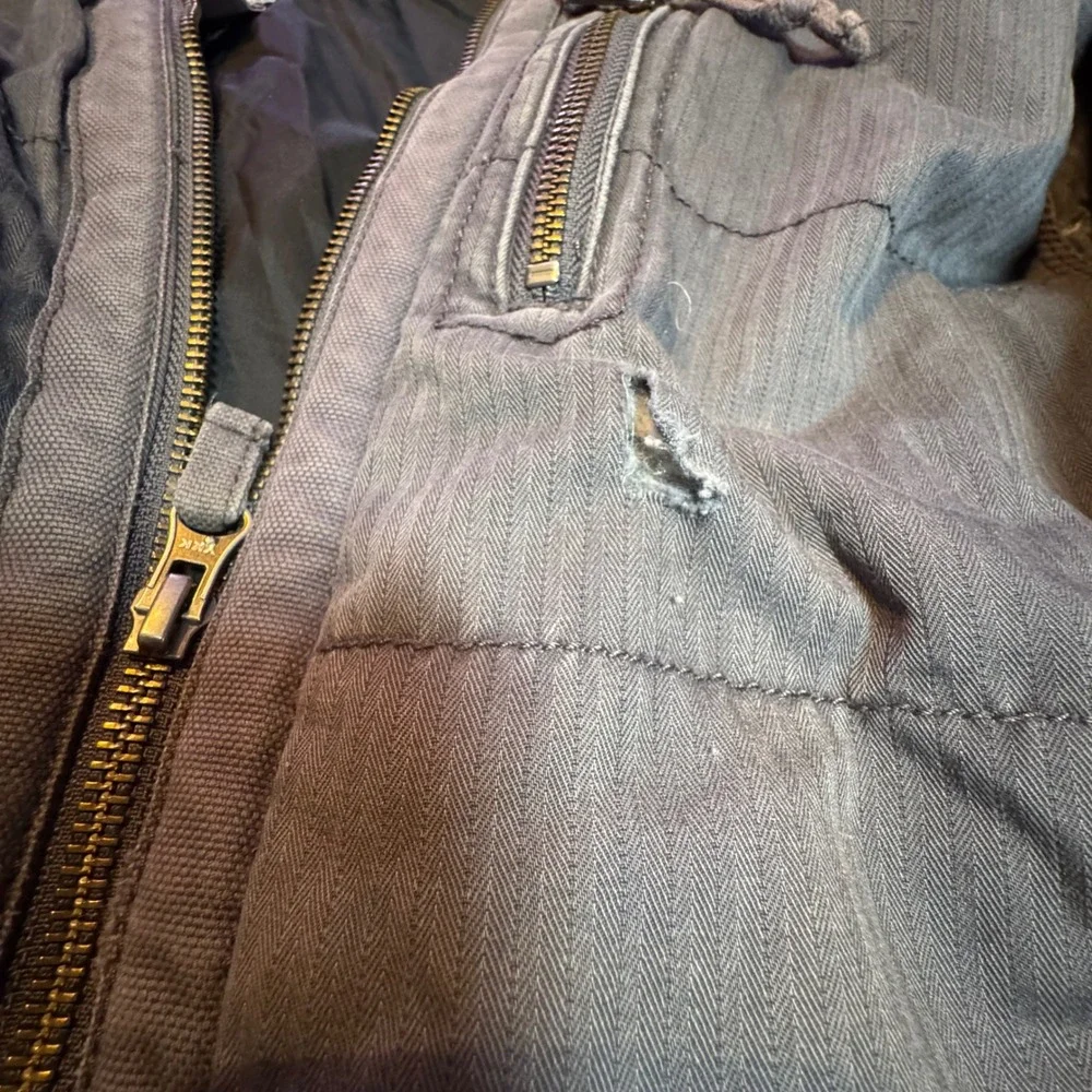 Discontinued Carhartt Women's Gray Gallatin Quilted Lined Hooded Jacket Sz Small - Picture 8 of 10
